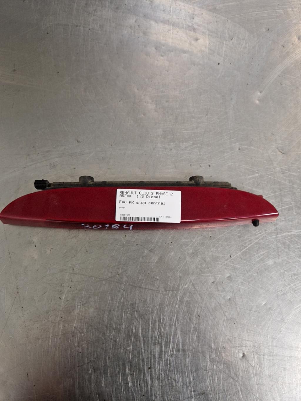 Feu arriere stop central RENAULT CLIO 3 PHASE 2 BREAK Diesel - 1