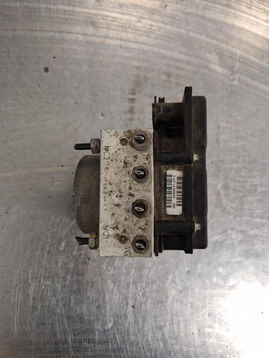 Bloc ABS (freins anti-blocage) RENAULT CLIO 3 PHASE 1 BREAK  - 1