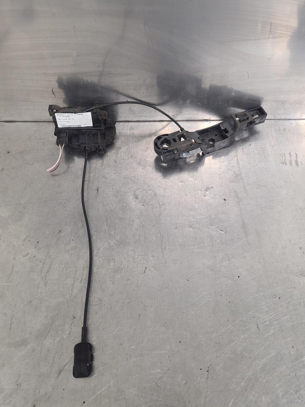 Serrure avant droit RENAULT CLIO 3 PHASE 1 Diesel - 1