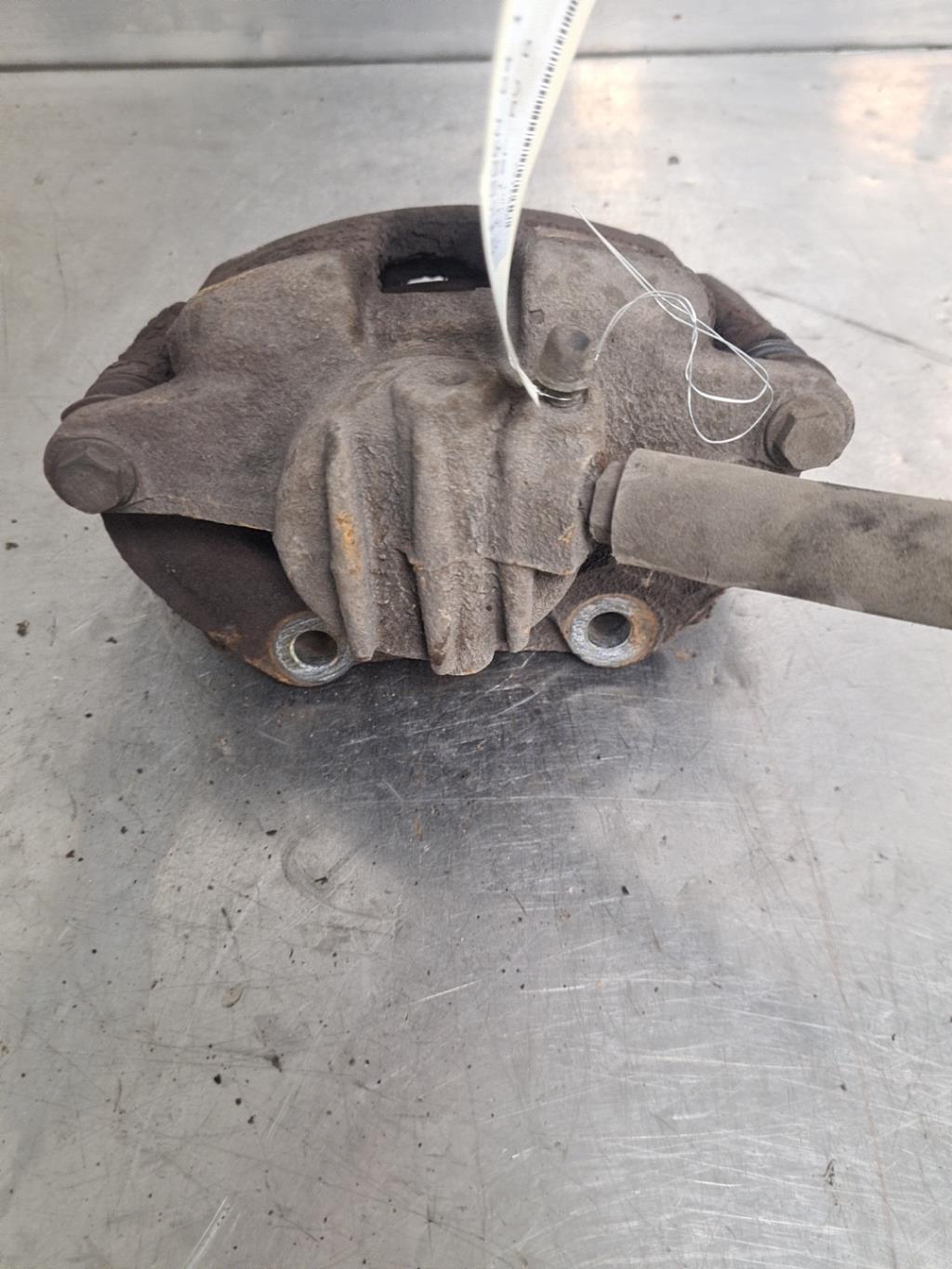 Etrier avant droit (freinage) CITROEN C4 1 PHASE 1 Diesel - 1