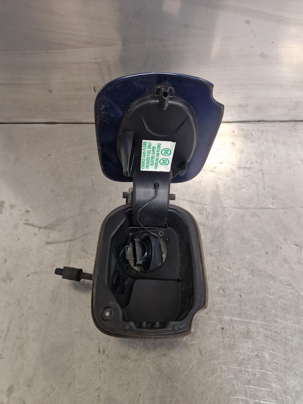 Trappe d'essence RENAULT CLIO 3 PHASE 1 Essence - 1