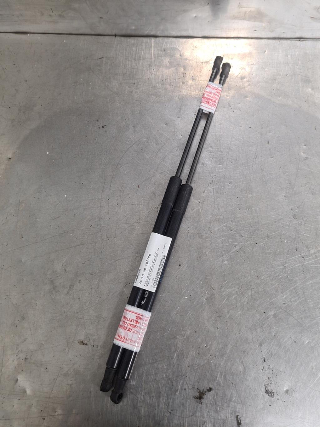 Verin de coffre CITROEN C4 CACTUS Essence - 1