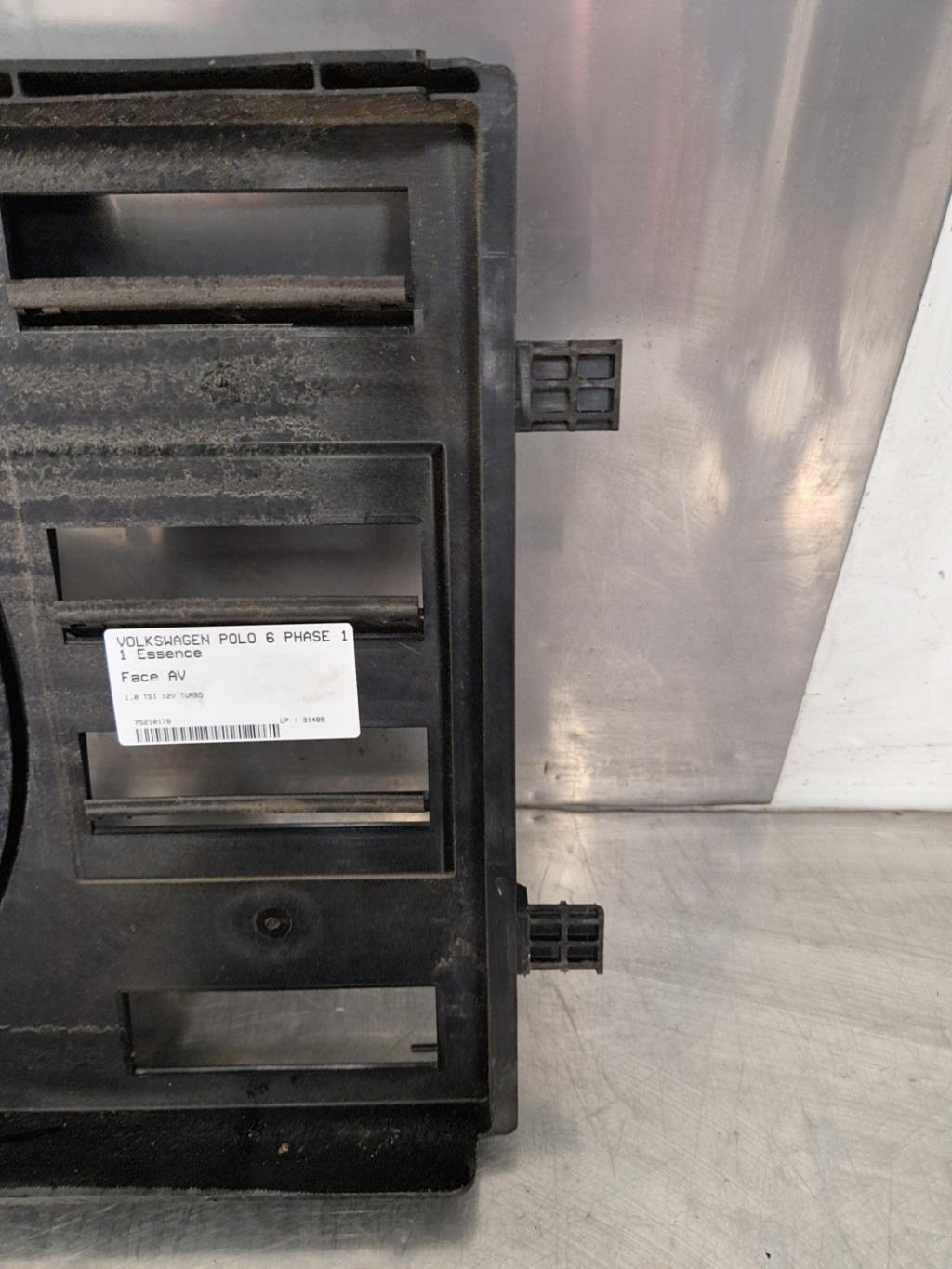 Face avant VOLKSWAGEN POLO 6 PHASE 1 Essence - 1