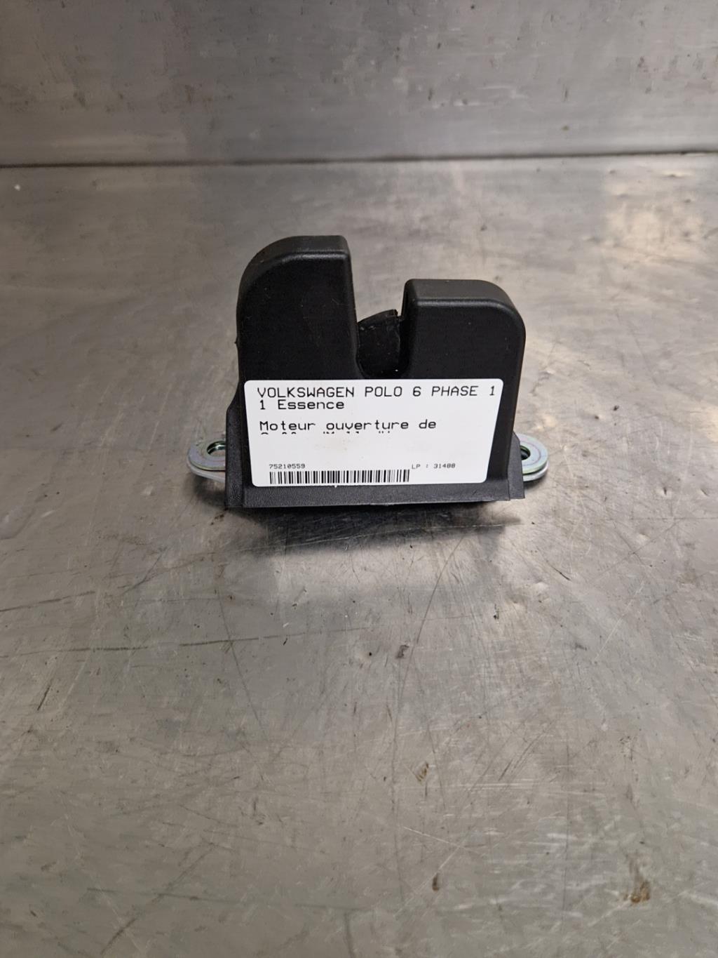 Serrure de hayon VOLKSWAGEN POLO 6 PHASE 1 Essence - 1
