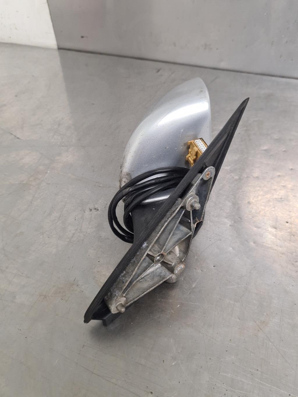 Retrovisor derecho AUDI A4 2 PHASE 1 Diésel - 1