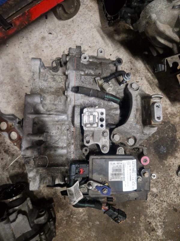 Boite de vitesses PEUGEOT 308 2 PHASE 1 Diesel - 1