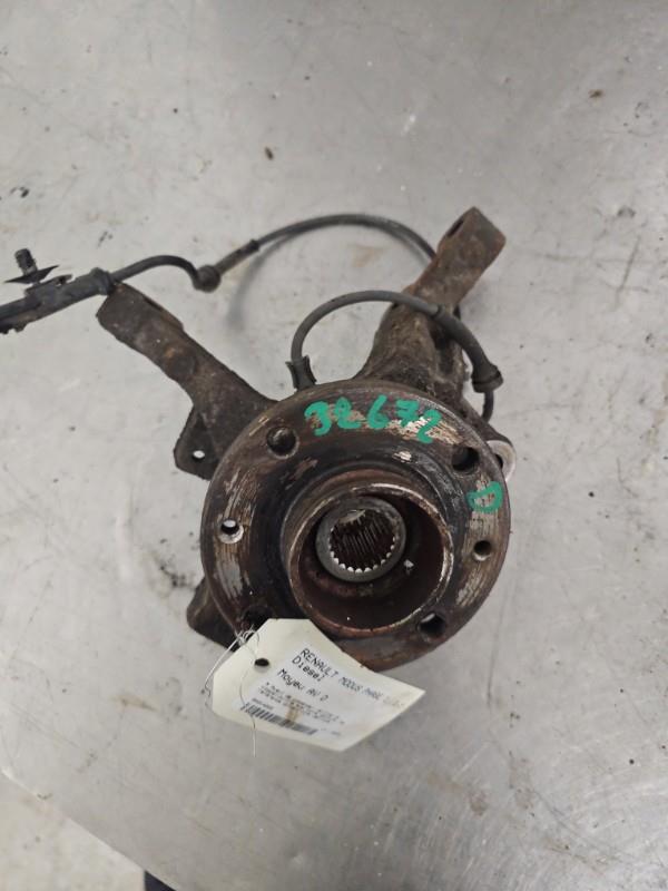 Moyeu avant droit RENAULT MODUS PHASE 1 Diesel - 1