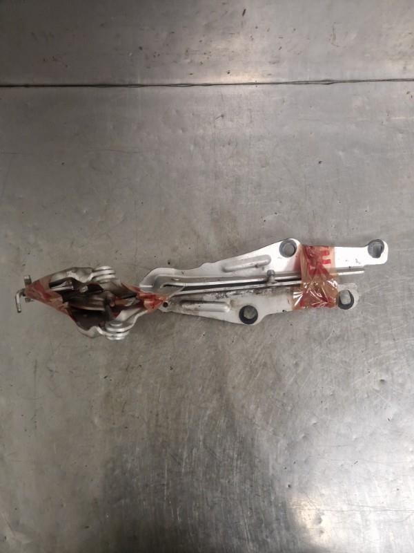 Charniere de capot CHRYSLER 300C PHASE 1 Essence - 1