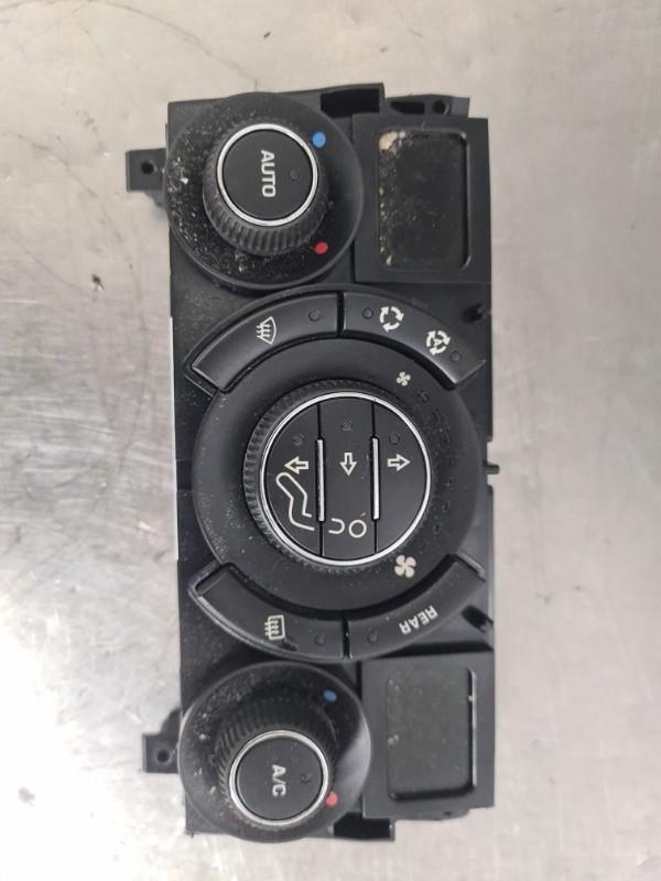Commande chauffage PEUGEOT 5008 1 PHASE 1 Diesel - 1