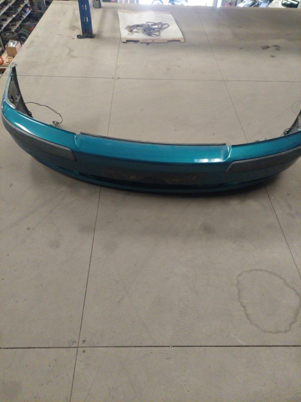 Pare choc avant VOLVO V 40 1 PHASE 2 BREAK Essence - 1