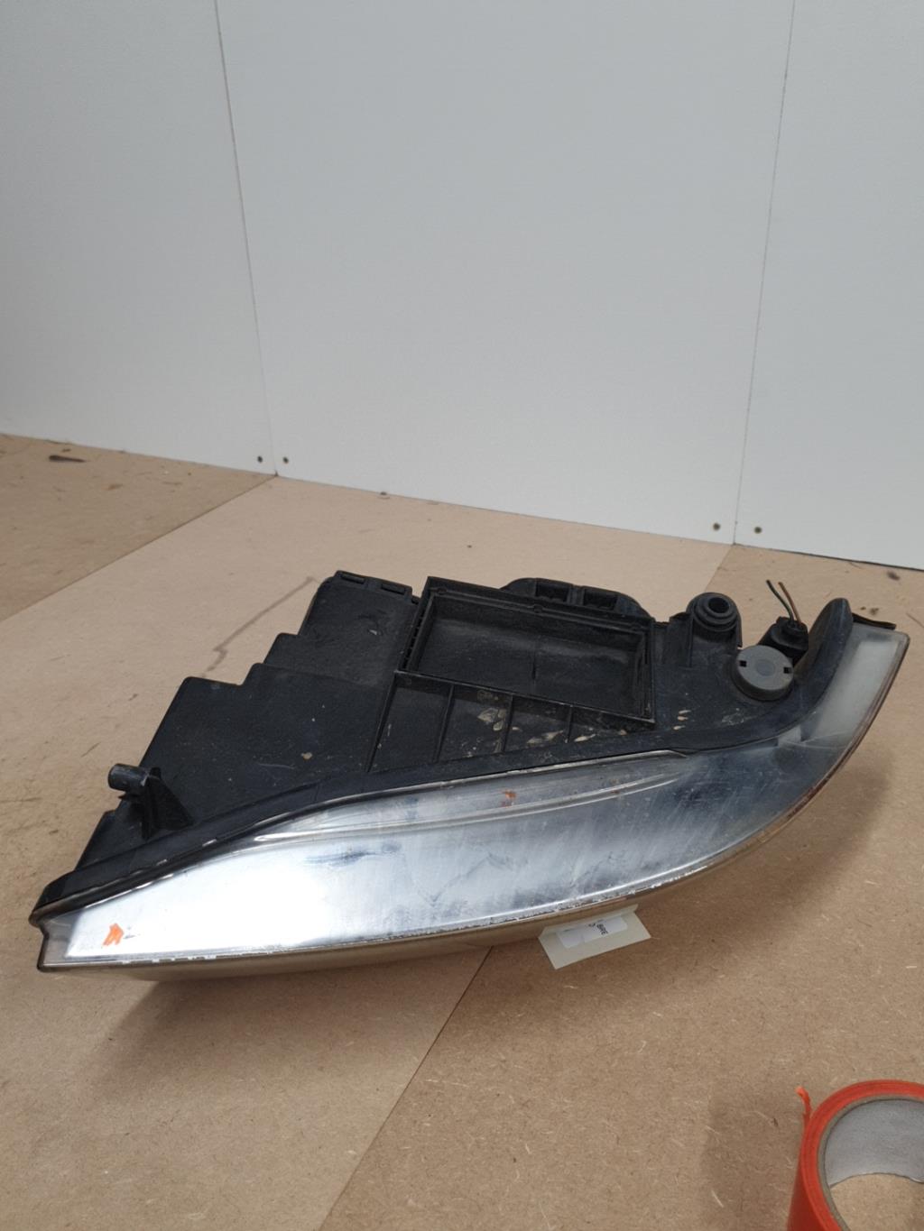 Optique avant principal droit (feux)(phare) AUDI A4 2 AVANT PHASE 1 BREAK Diesel - 1