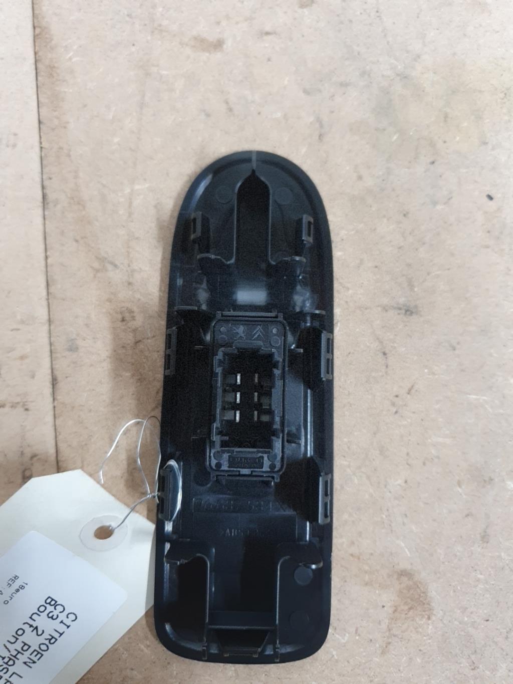 Bouton/Interrupteur CITROEN C3 2 PHASE 1 Diesel - 1
