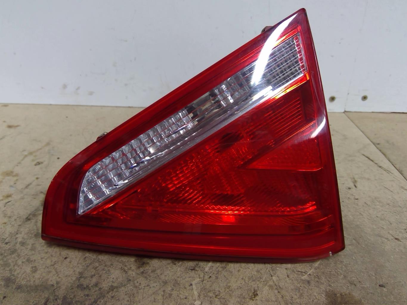 Feu arriere secondaire droit (feux) AUDI A5 1 COUPE PHASE 1 Diesel - 1