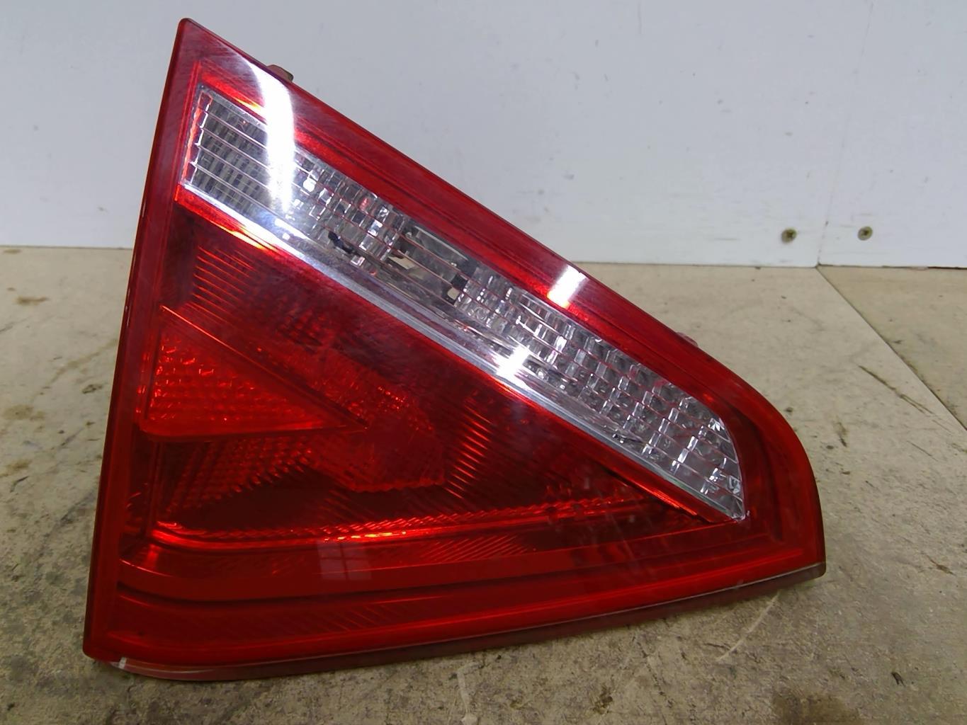 Feu arriere secondaire gauche (feux) AUDI A5 1 COUPE PHASE 1 Diesel - 1