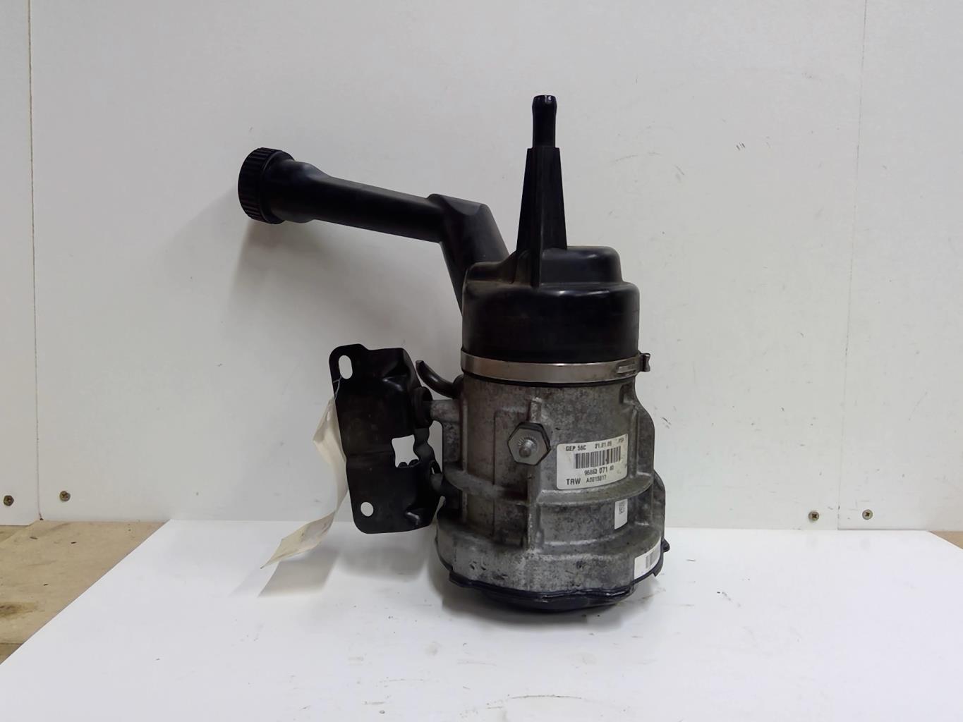 Pompe de direction PEUGEOT 308 1 PHASE 1 Diesel - 1