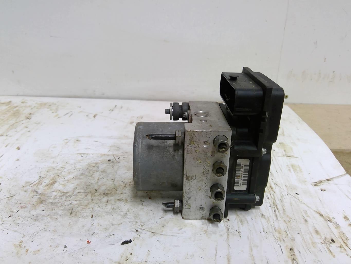 Bloc ABS (freins anti-blocage) CITROEN C4 1 PHASE 1 COUPE Diesel - 1