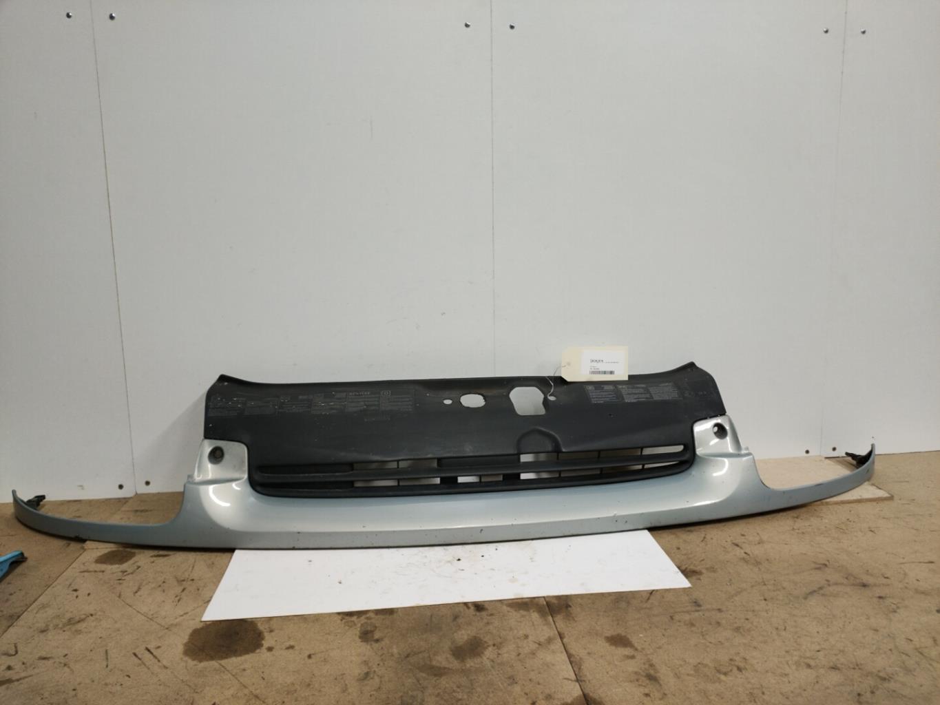 Calandre RENAULT CLIO 2 PHASE 1 Essence - 1