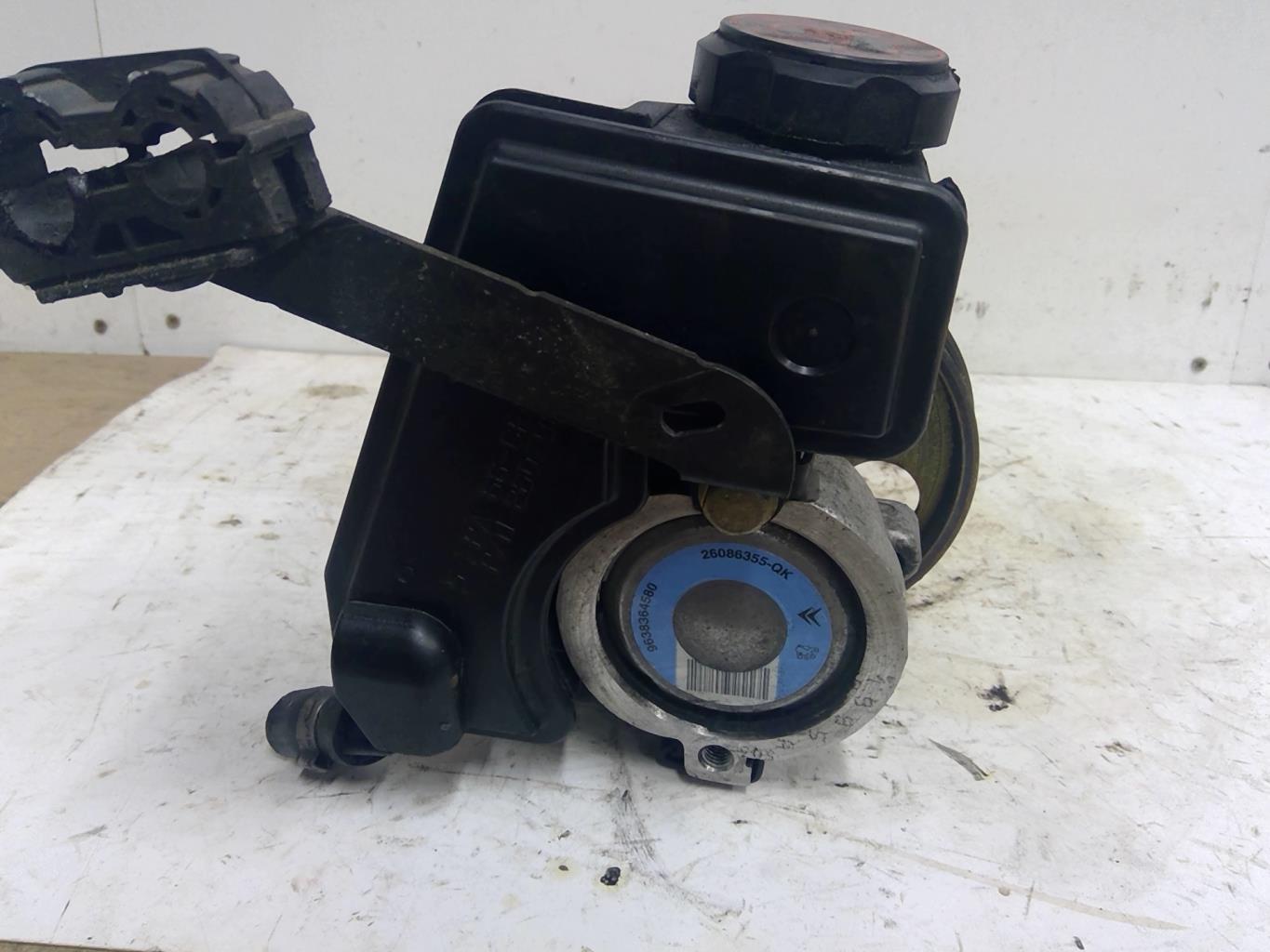 Pompe de direction PEUGEOT 206 Diesel - 1