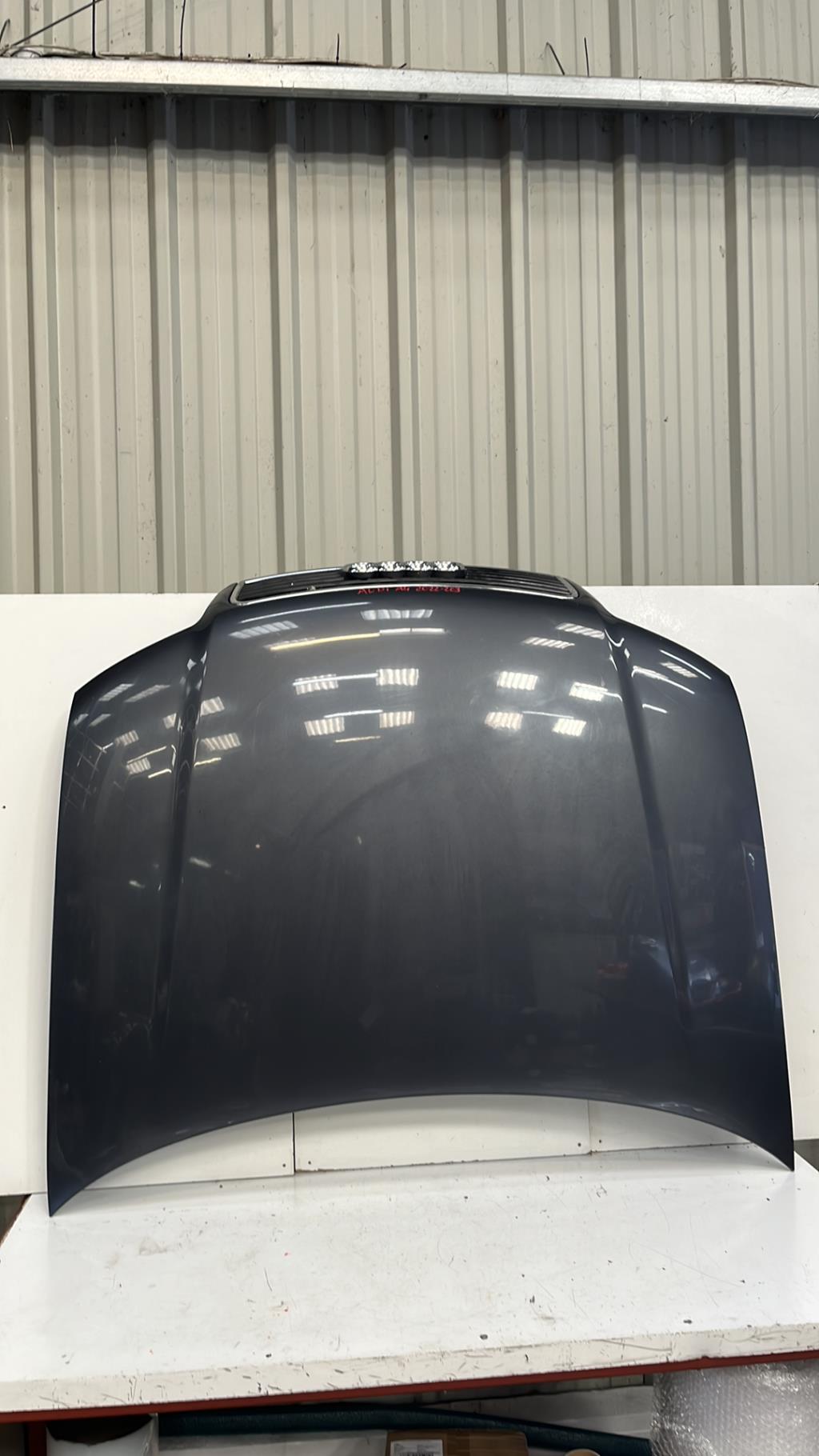 Capot AUDI A4 2 AVANT PHASE 1 BREAK Diesel - 1