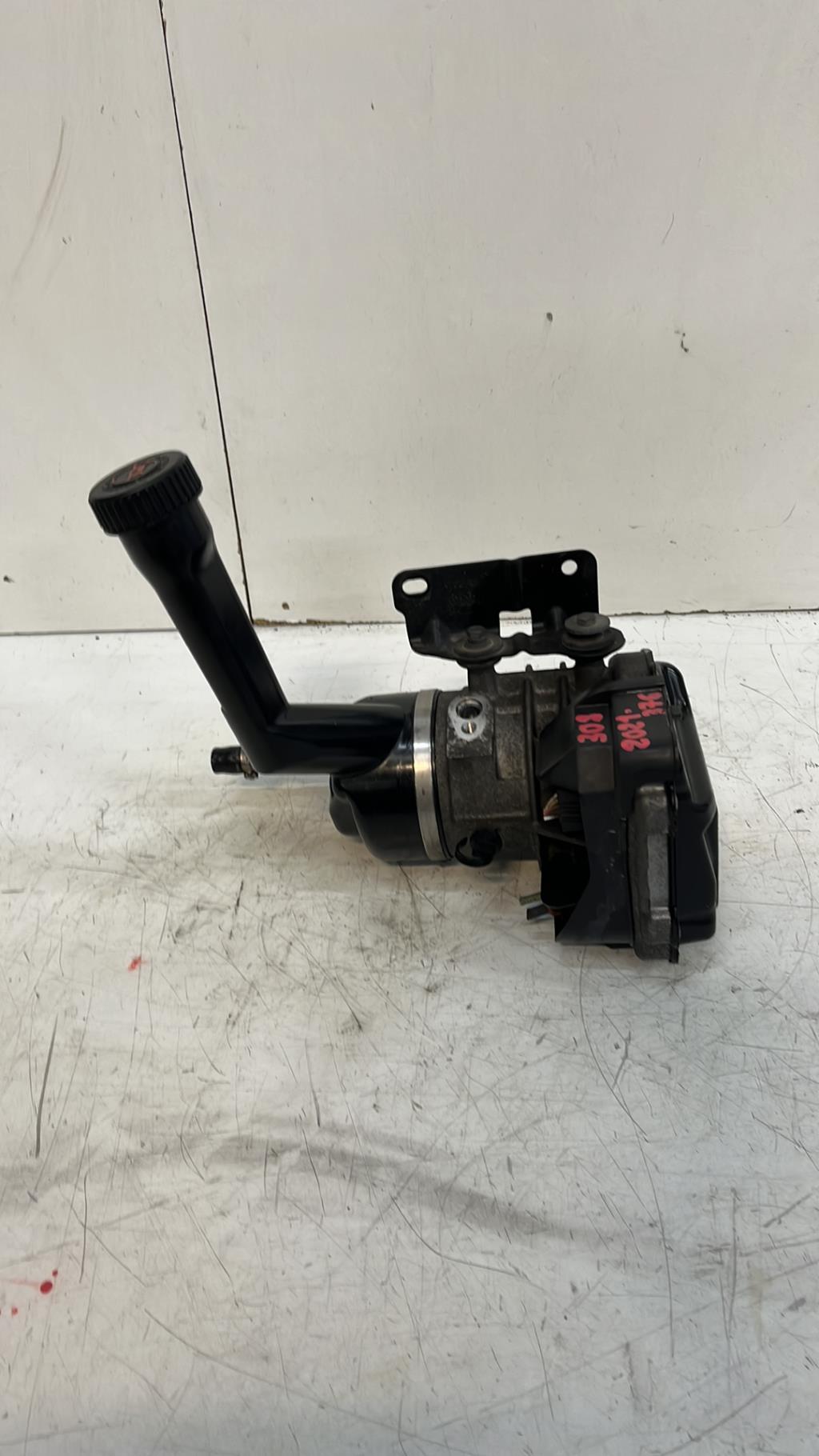 Pompe de direction PEUGEOT 308 1 PHASE 1 Diesel - 1