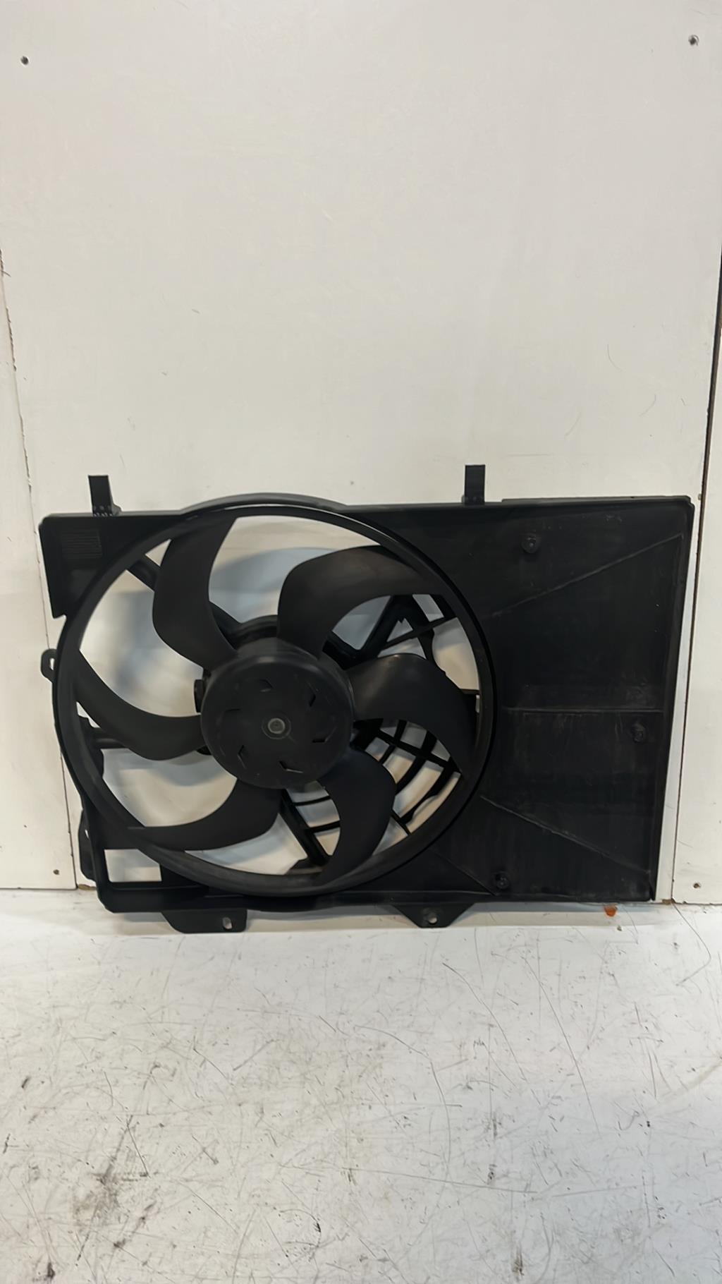 Ventilateur eau PEUGEOT 207 PHASE 2 CABRIOLET Diesel - 1