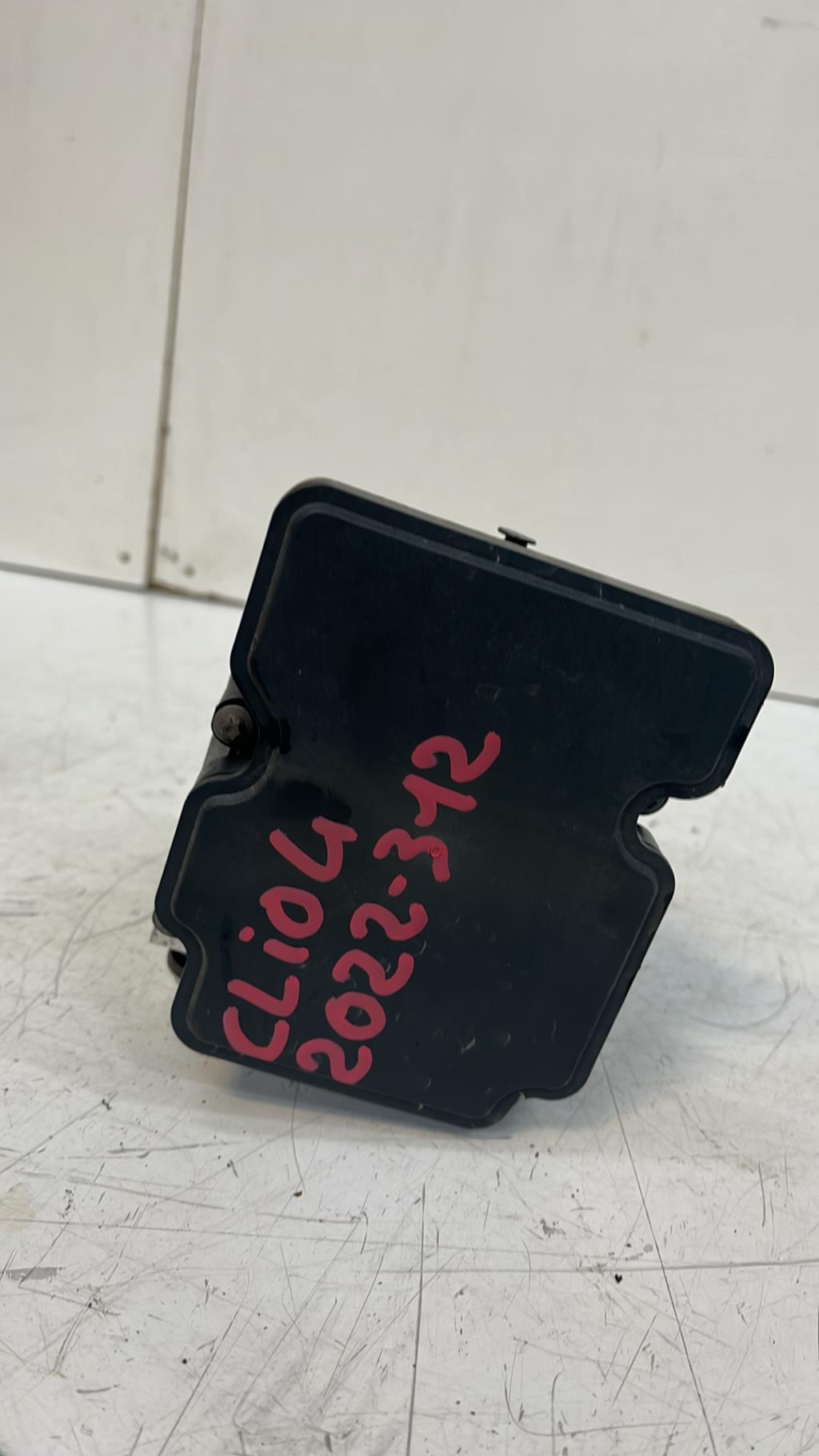 Bloc ABS (freins anti-blocage) RENAULT CLIO 4 PHASE 2 Diesel - 1