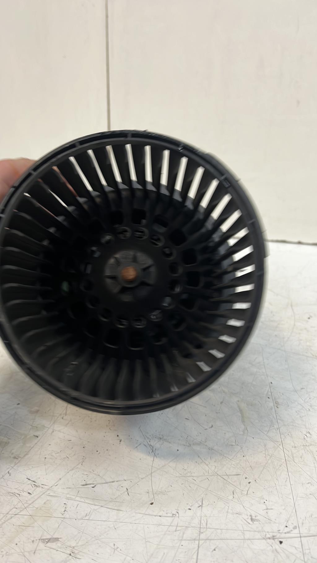 Ventilateur chauffage RENAULT CLIO 4 PHASE 2 Diesel - 1