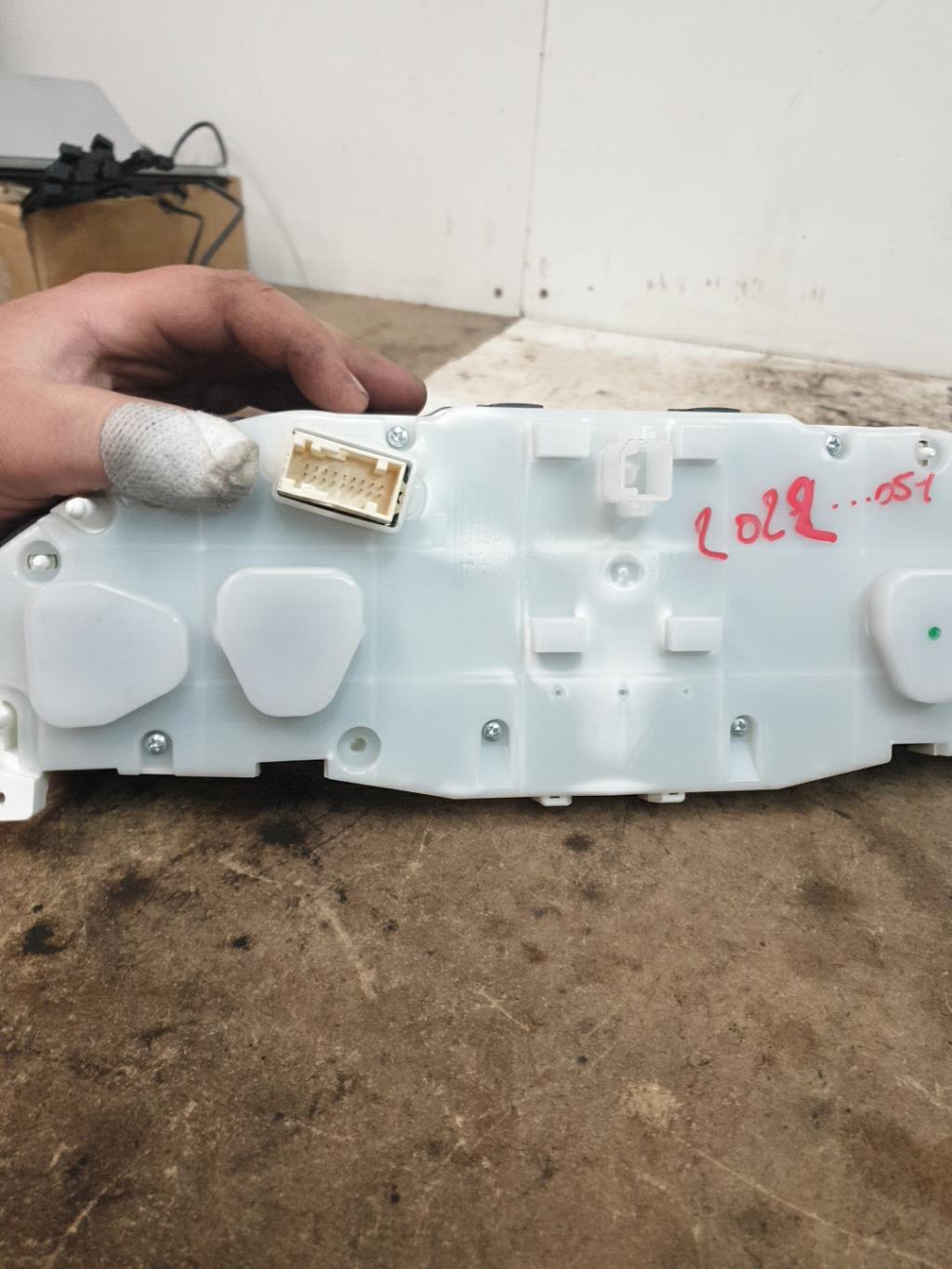 Compteur PEUGEOT 208 1 PHASE 2 Diesel - 1