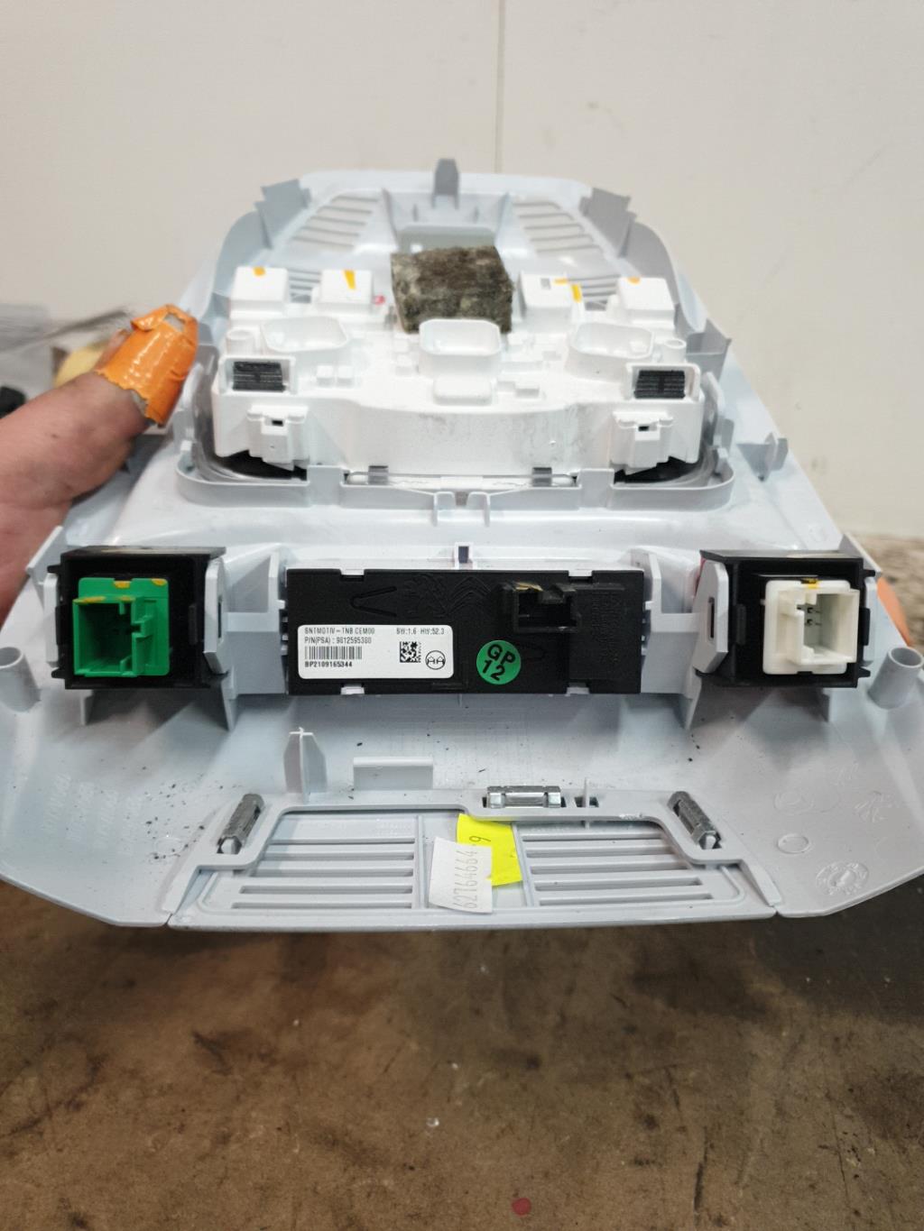 Eclairage de plafonnier PEUGEOT 3008 2 PHASE 1 Diesel - 1