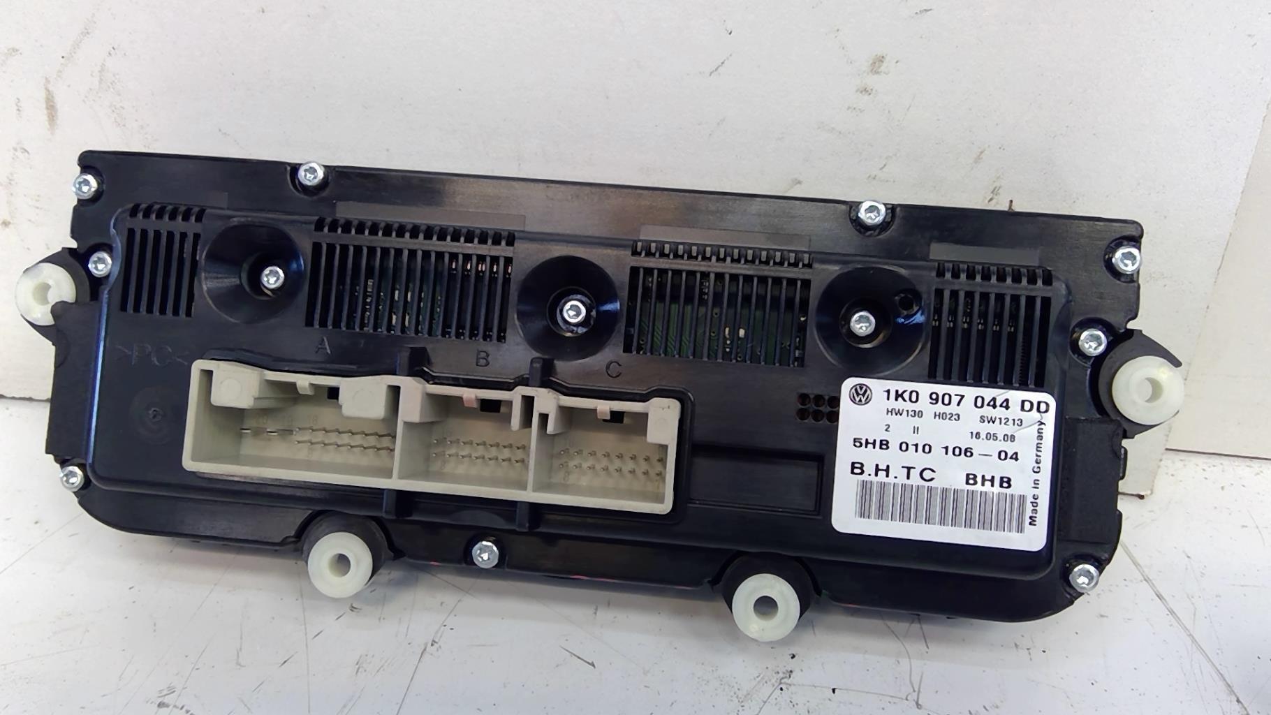 Commande chauffage VOLKSWAGEN GOLF 5 Diesel - 1