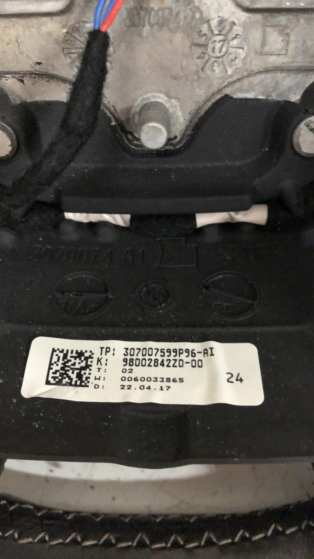 Volant DS DS5 PHASE 2 Diesel - 1