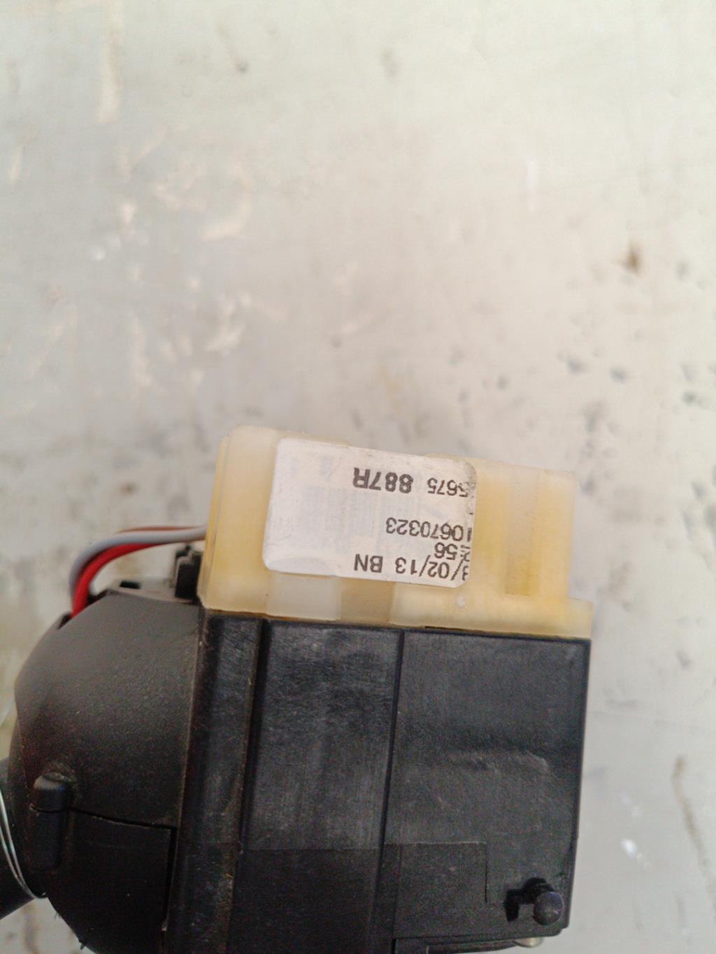 Commodo phare RENAULT CLIO 4 PHASE 1 Diesel - 1