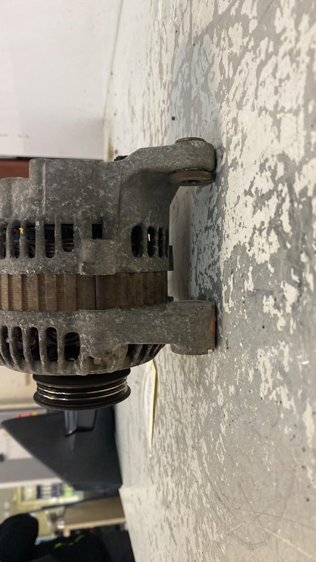 Alternateur RENAULT CLIO 2 PHASE 2 Essence - 1
