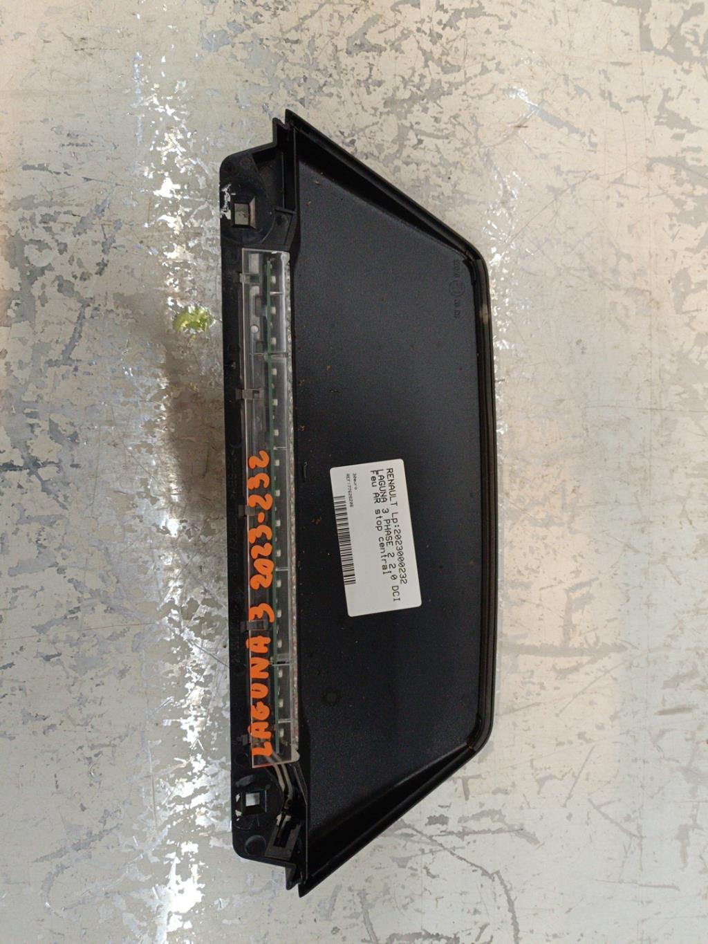 Feu arriere stop central RENAULT LAGUNA 3 PHASE 2 Diesel - 1