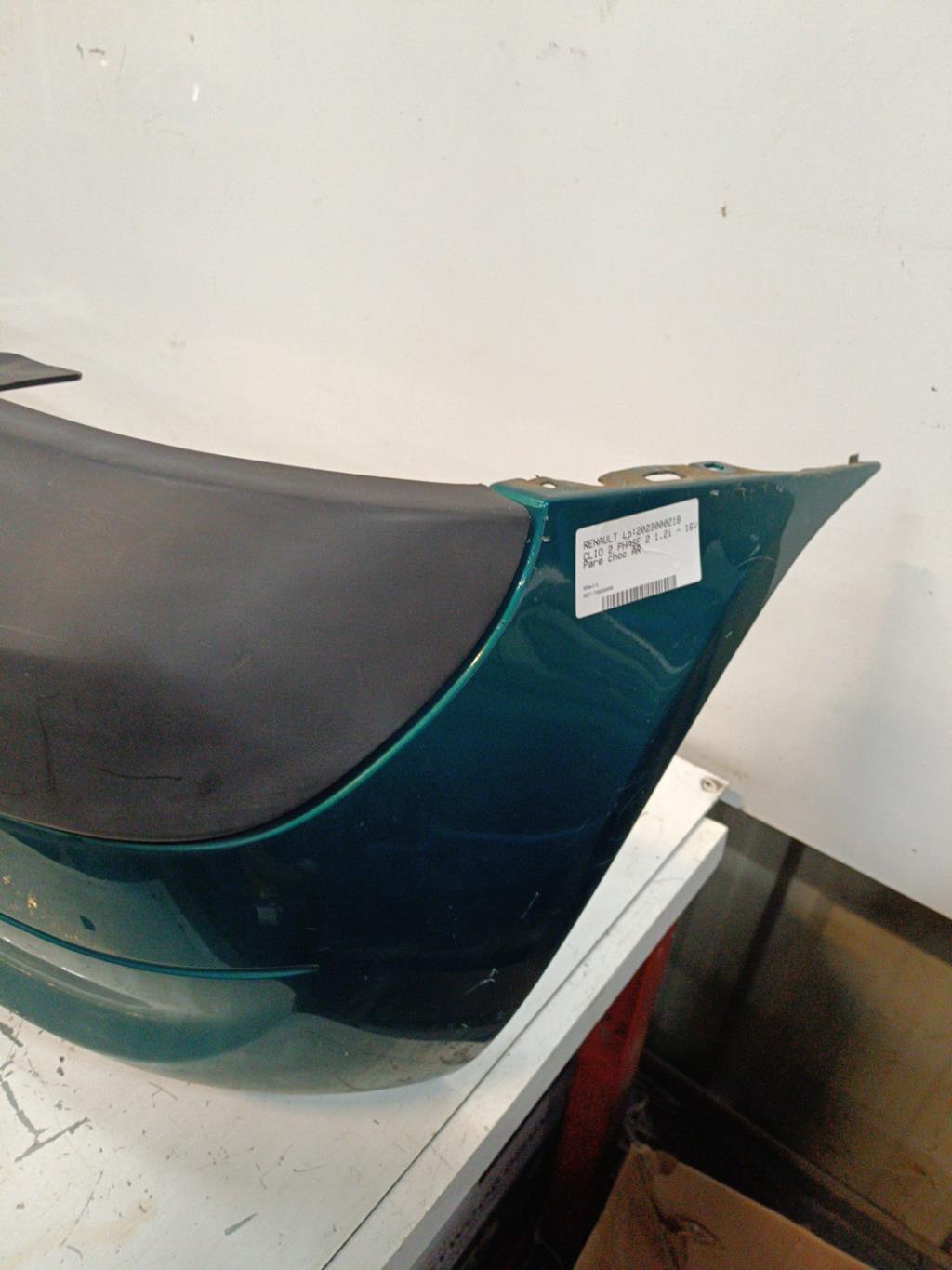 Pare choc arriere RENAULT CLIO 2 PHASE 2 Essence - 1