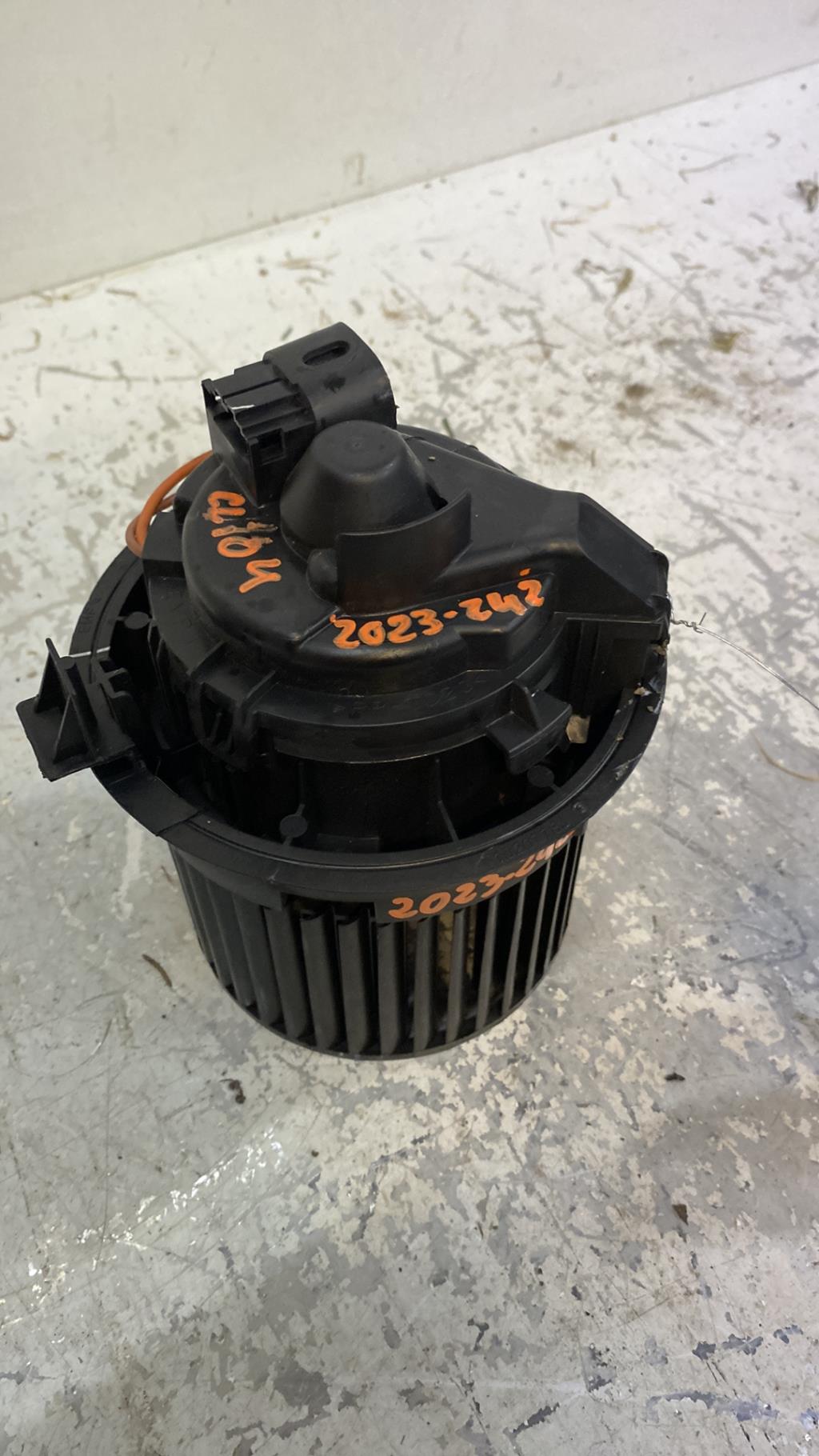 Ventilateur chauffage RENAULT CLIO 4 PHASE 2 Diesel - 1