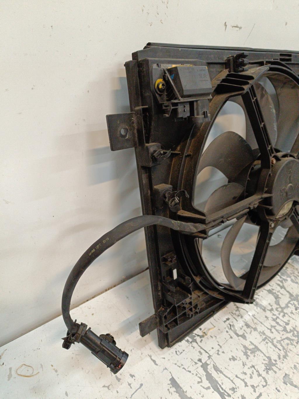 Ventilateur eau PEUGEOT 308 2 PHASE 2 Diesel - 1