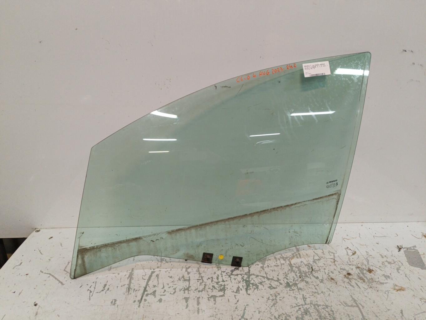 Vitre avant gauche RENAULT CLIO 4 PHASE 2 Diesel - 1