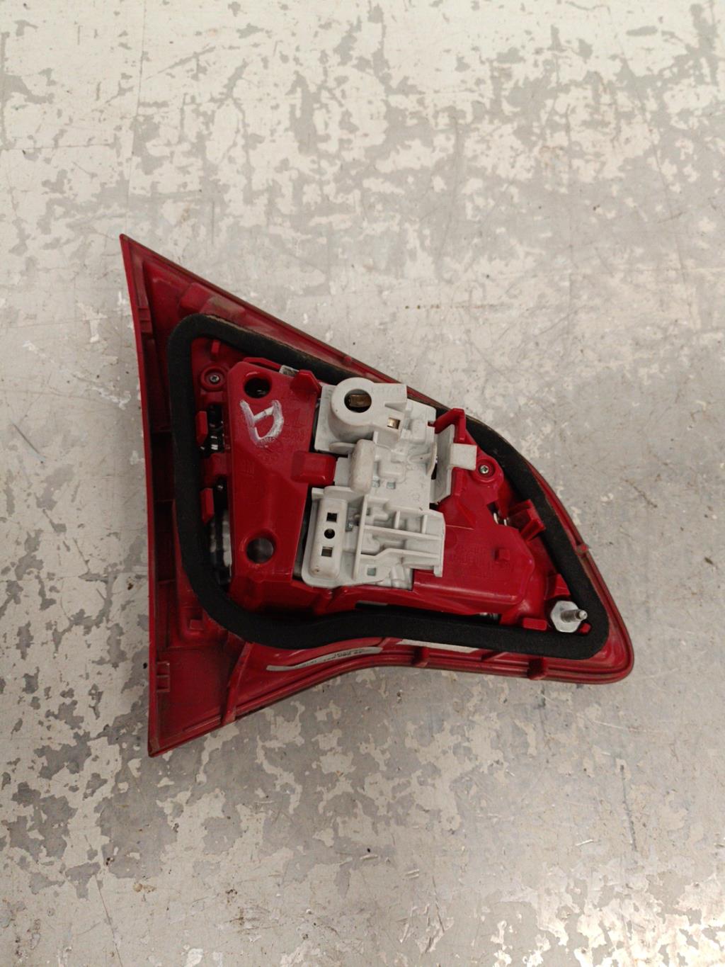 Feu arriere secondaire droit (feux) OPEL MERIVA B PHASE 1 Diesel - 1