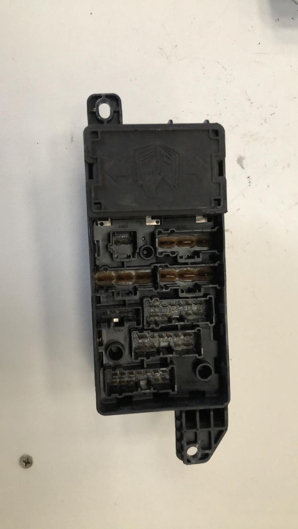 Porte fusible MINI MINI 2 R56 PHASE 2 Essence - 1
