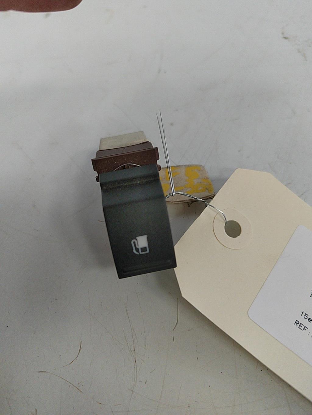 Bouton/Interrupteur VOLKSWAGEN GOLF 5 Diesel - 1