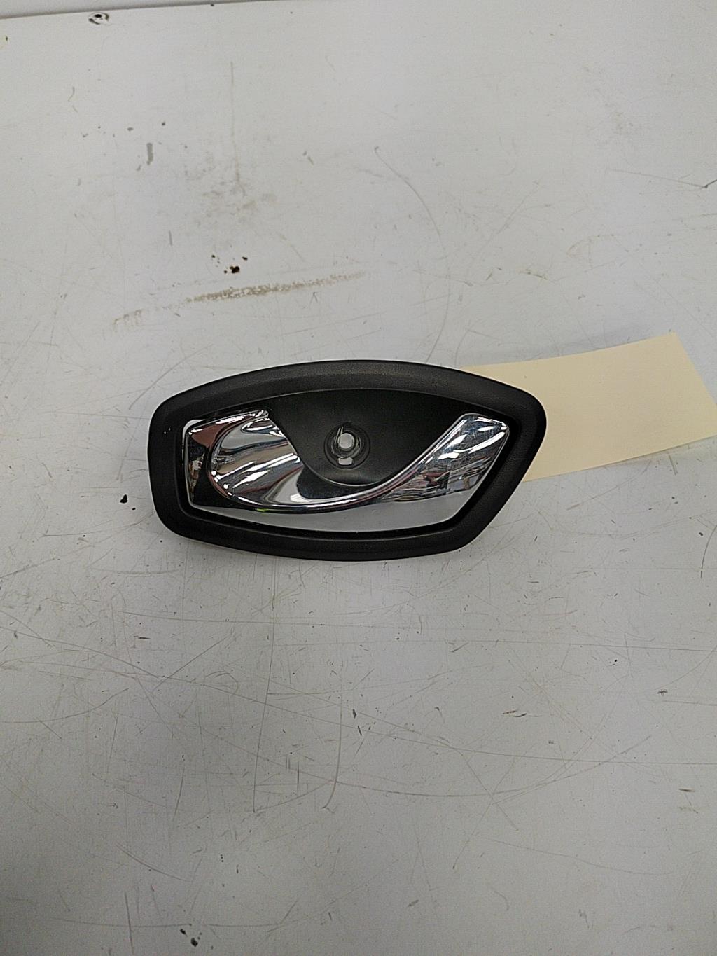 Poignee interieur avant gauche RENAULT MEGANE 3 PHASE 2 Diesel - 1