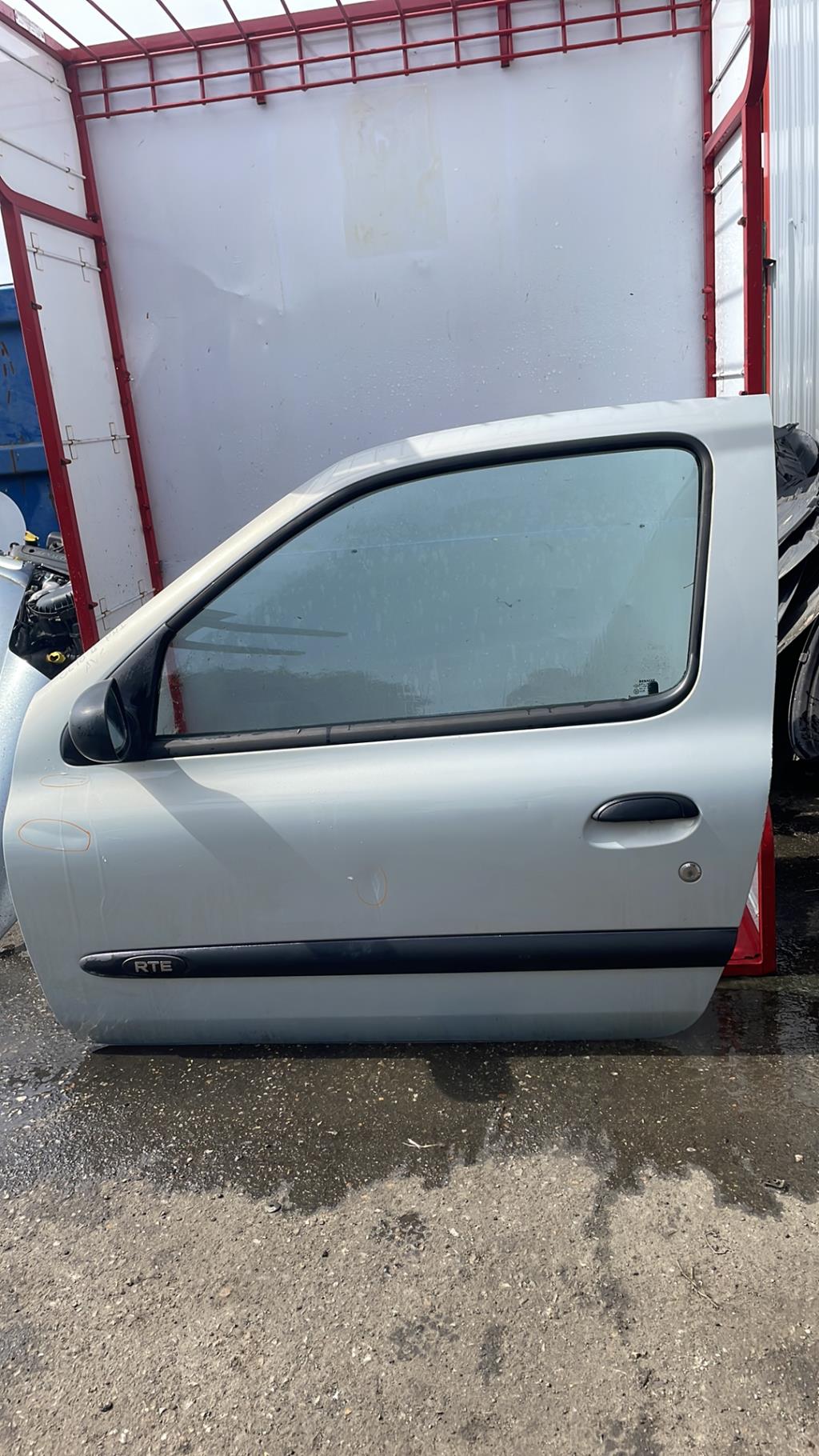 Porte avant gauche RENAULT CLIO 2 PHASE 2  - 1
