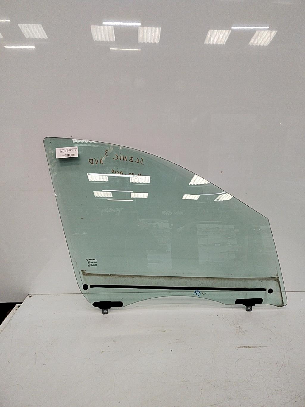 Vitre avant droit RENAULT SCENIC 3 PHASE 1 Diesel - 1