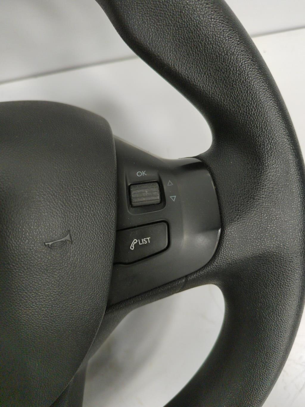 Volant PEUGEOT 208 1 PHASE 1 Diesel - 1