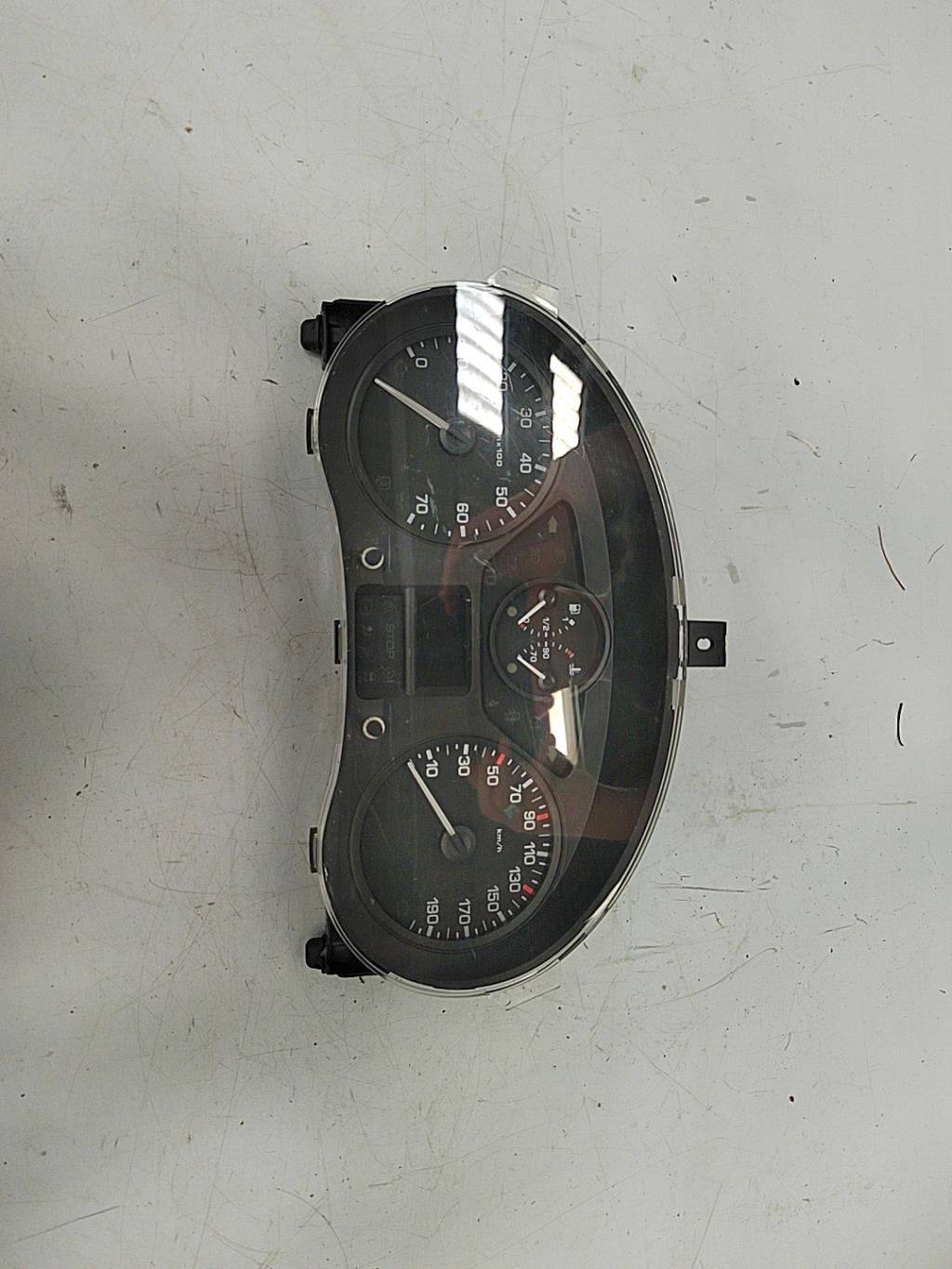 Compteur PEUGEOT PARTNER 2 PHASE 1 Diesel - 1
