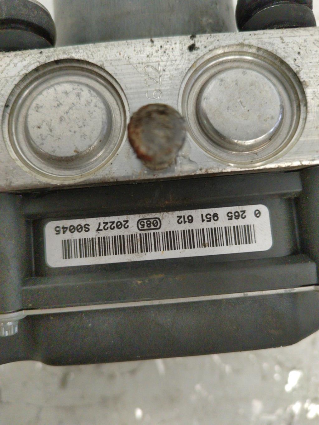 Bloc ABS (freins anti-blocage) CITROEN DS5 PHASE 1 Diesel - 1