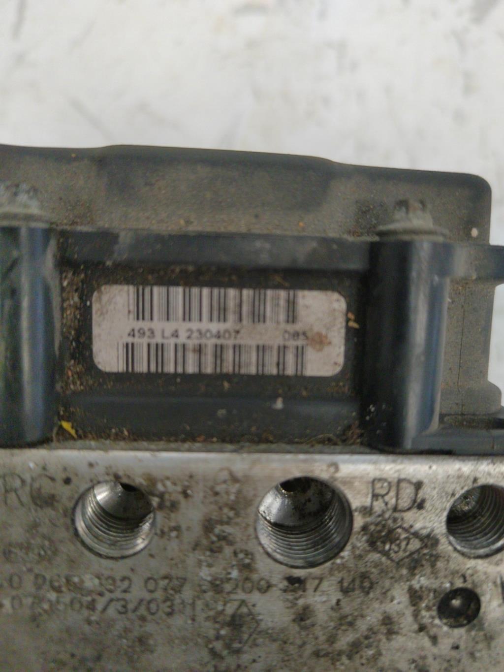 Bloc ABS (freins anti-blocage) RENAULT CLIO 3 PHASE 1 Diesel - 1