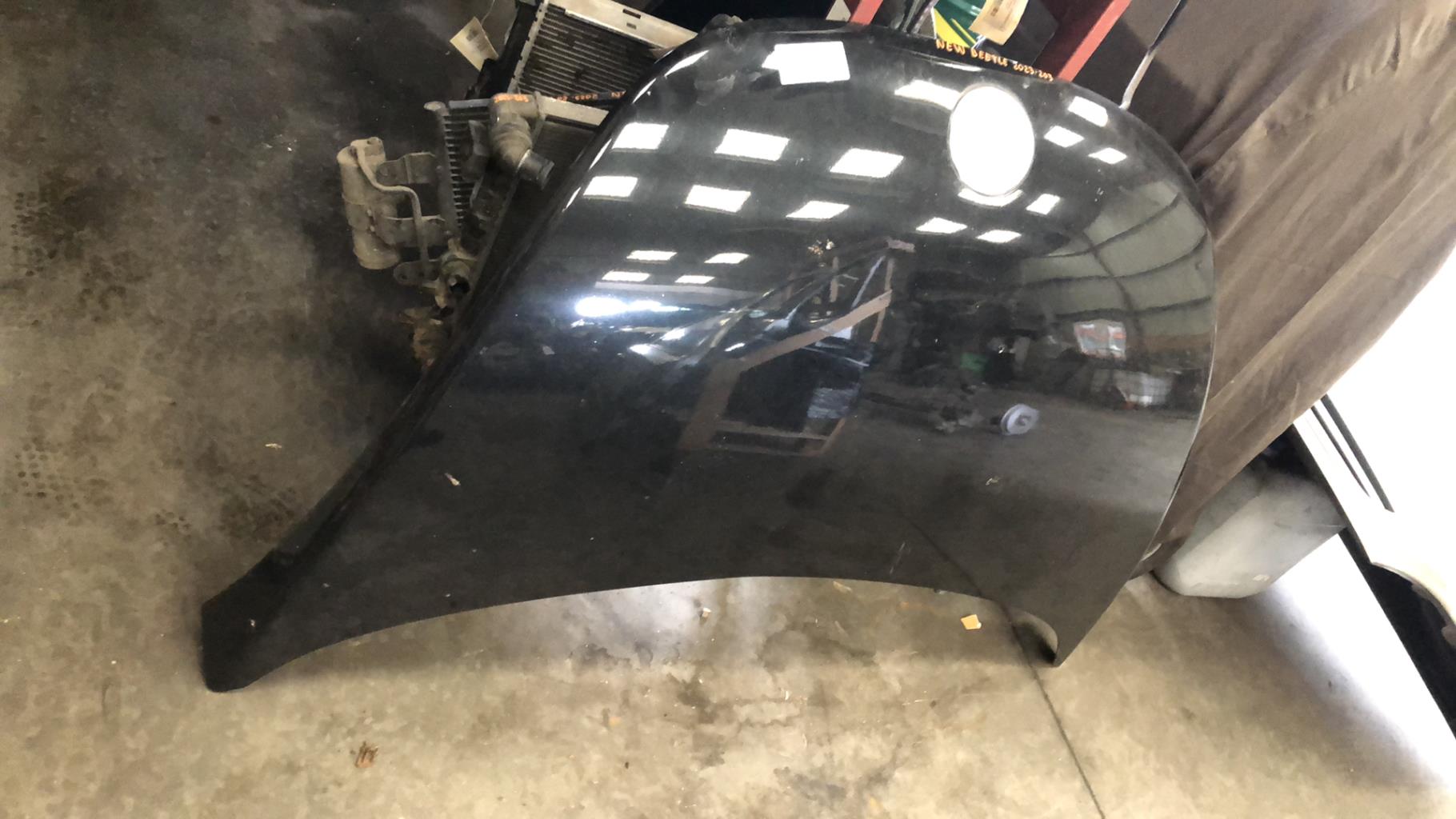 Capot VOLKSWAGEN NEW BEETLE 1 PHASE 1 Essence - 1
