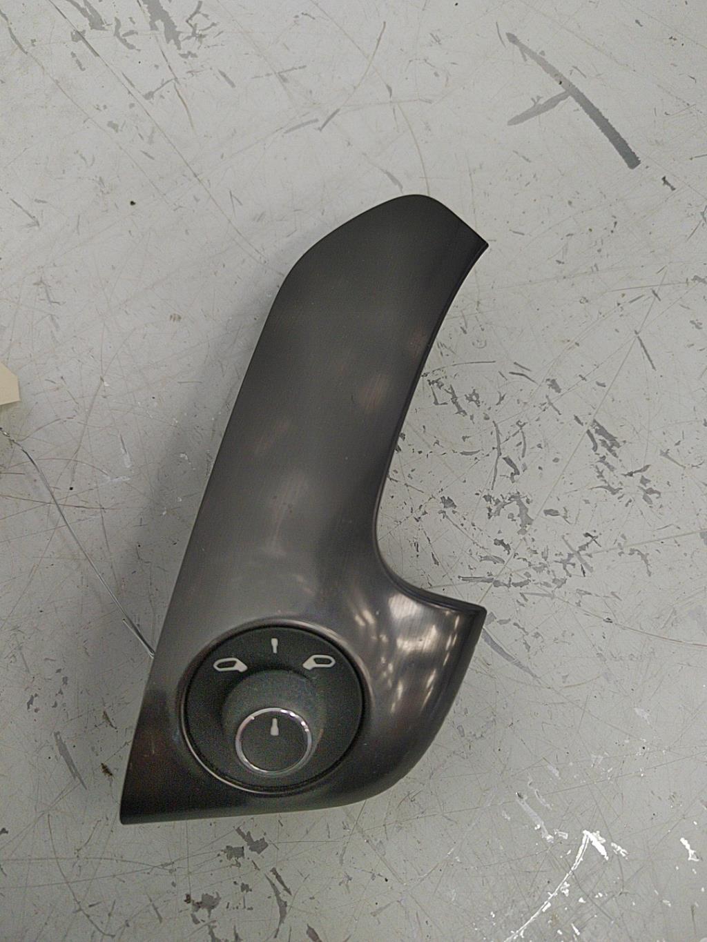 Commande retroviseurs CITROEN DS5 PHASE 1 Diesel - 1